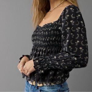 American eagle floral blouse